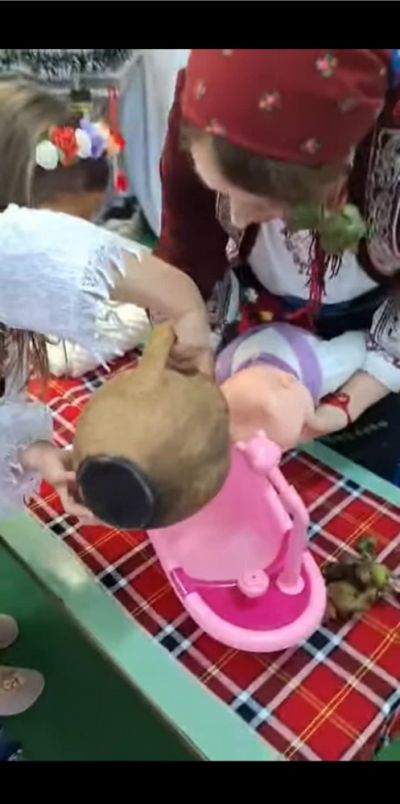 Честит празник на всички баби! 3
